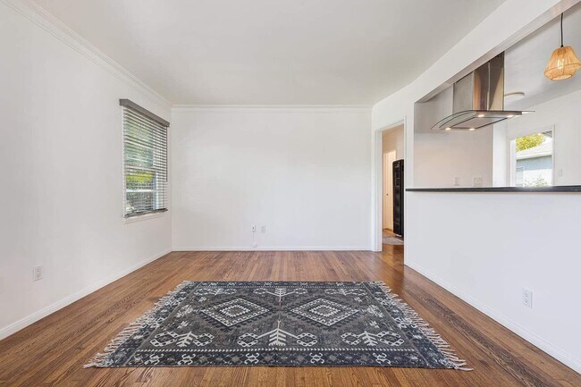 Foto del edificio - 3823 Moore St