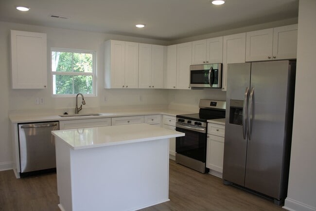 Building Photo - Brand New Townhouse unit in Kannapolis, NC!!