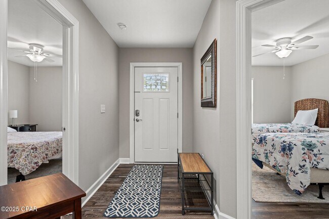 Foto del edificio - 1709 Hickory Ave