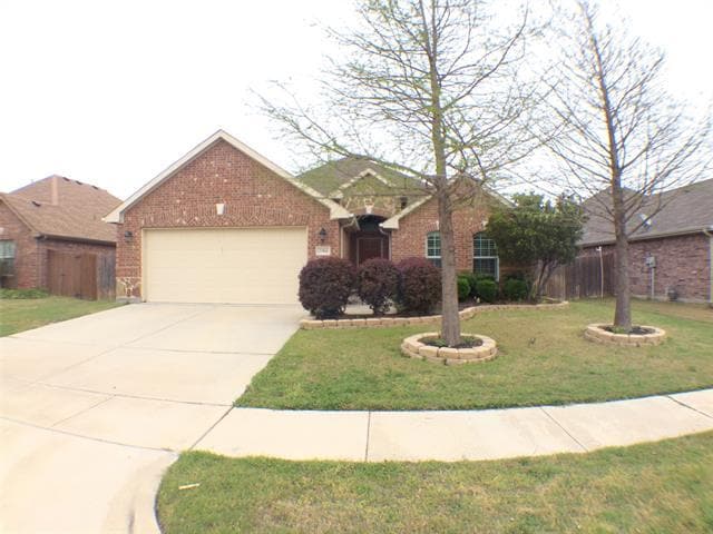 Building Photo - 2364 Collin Dr