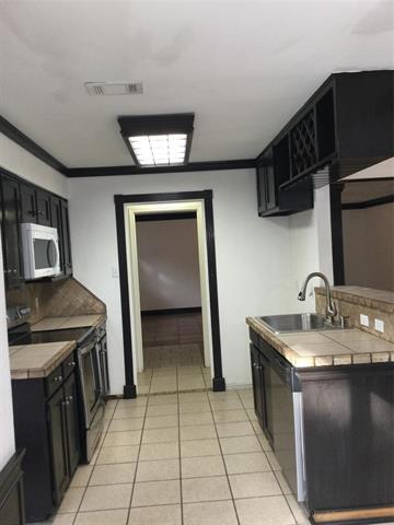 Foto del edificio - 4106 Sunday Hill Dr