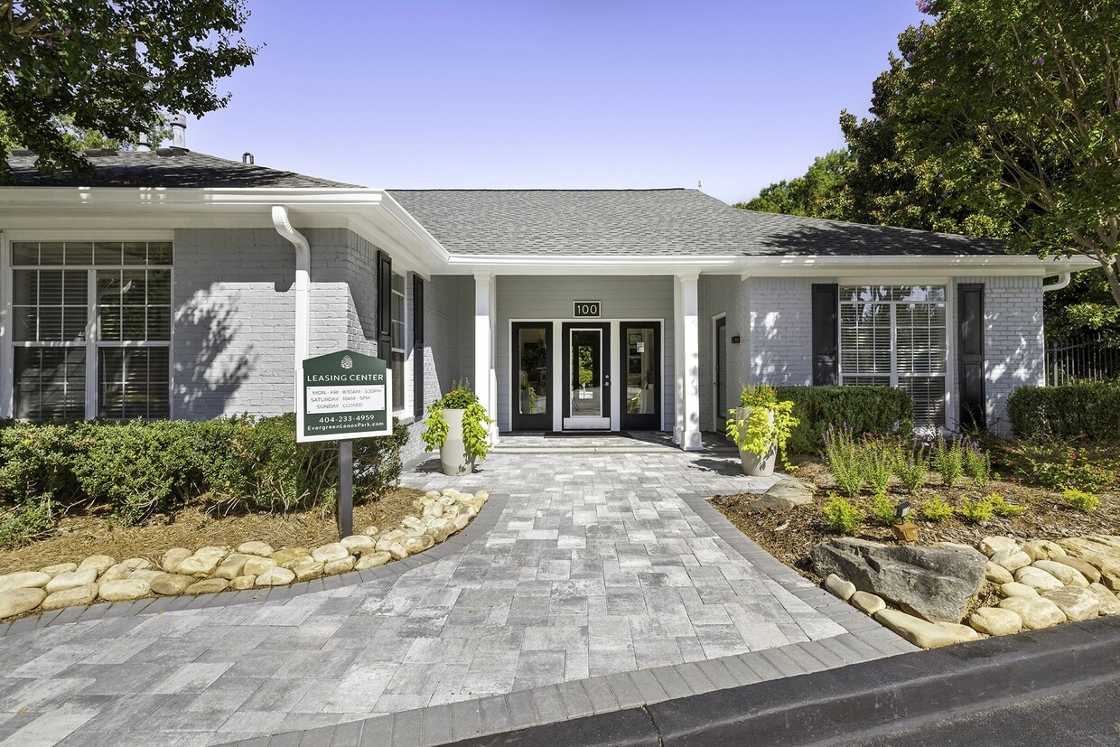 Photo - Evergreen Lenox Park