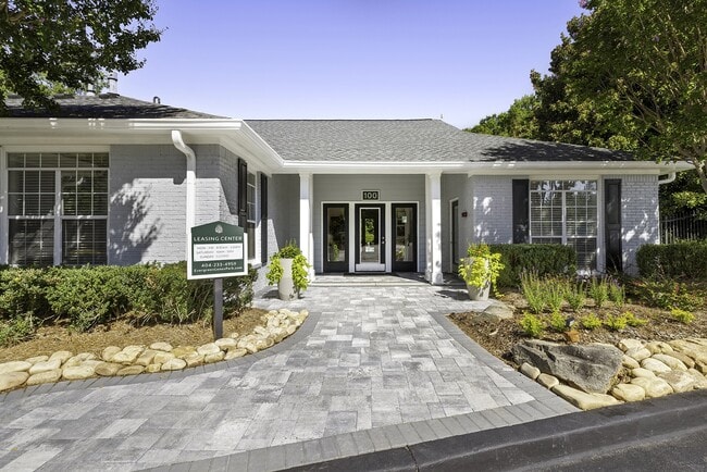 Photo - Evergreen Lenox Park Apartments