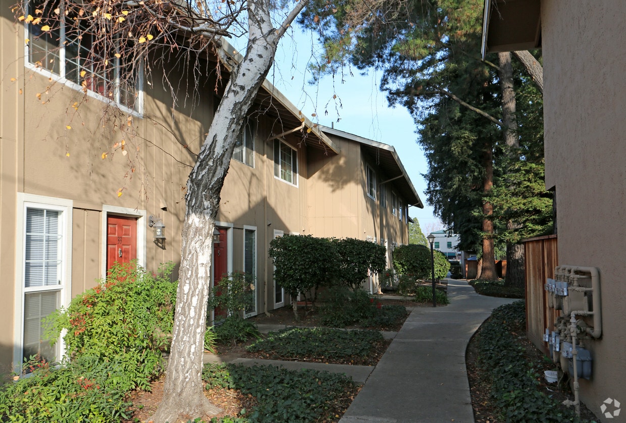 Greenwood Apartments Apartments in Dublin, CA