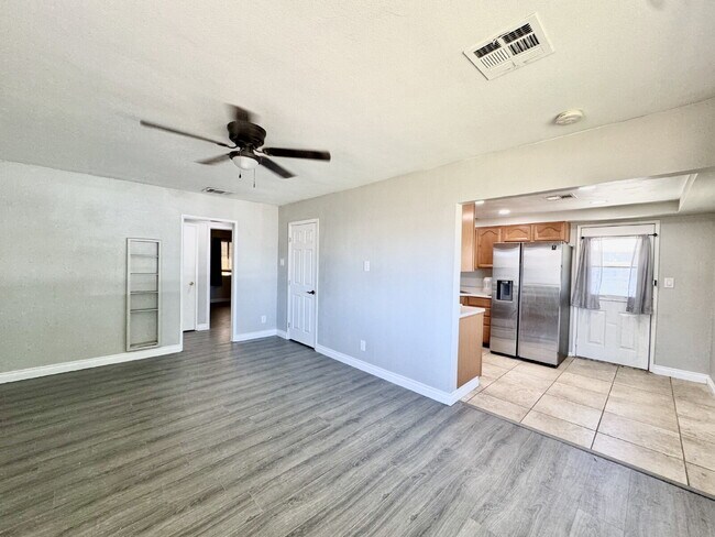 Foto del edificio - Adorable 3BD Vintage Henderson home for rent! MOVE IN SPECIAL - 1 month free!