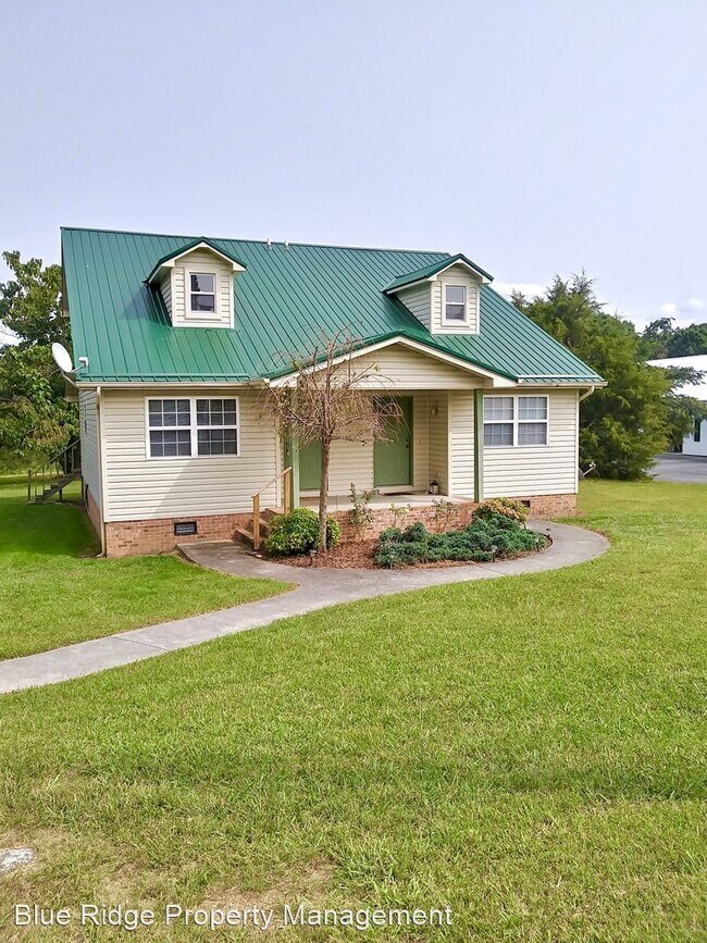 Foto del edificio - 2 br, 2 bath House - 104 Majestic Dr. #1