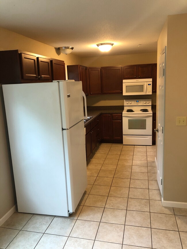 Kitchen - 3709 Sterrettania Rd