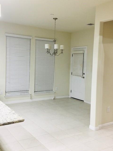 Foto del edificio - 3240 E Whitestone Blvd