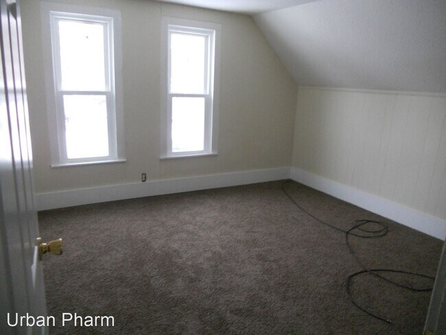 Foto del edificio - 3 br, 1.5 bath House - 922 Dayton SW