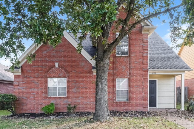 Building Photo - 8697 Clear Sky Path