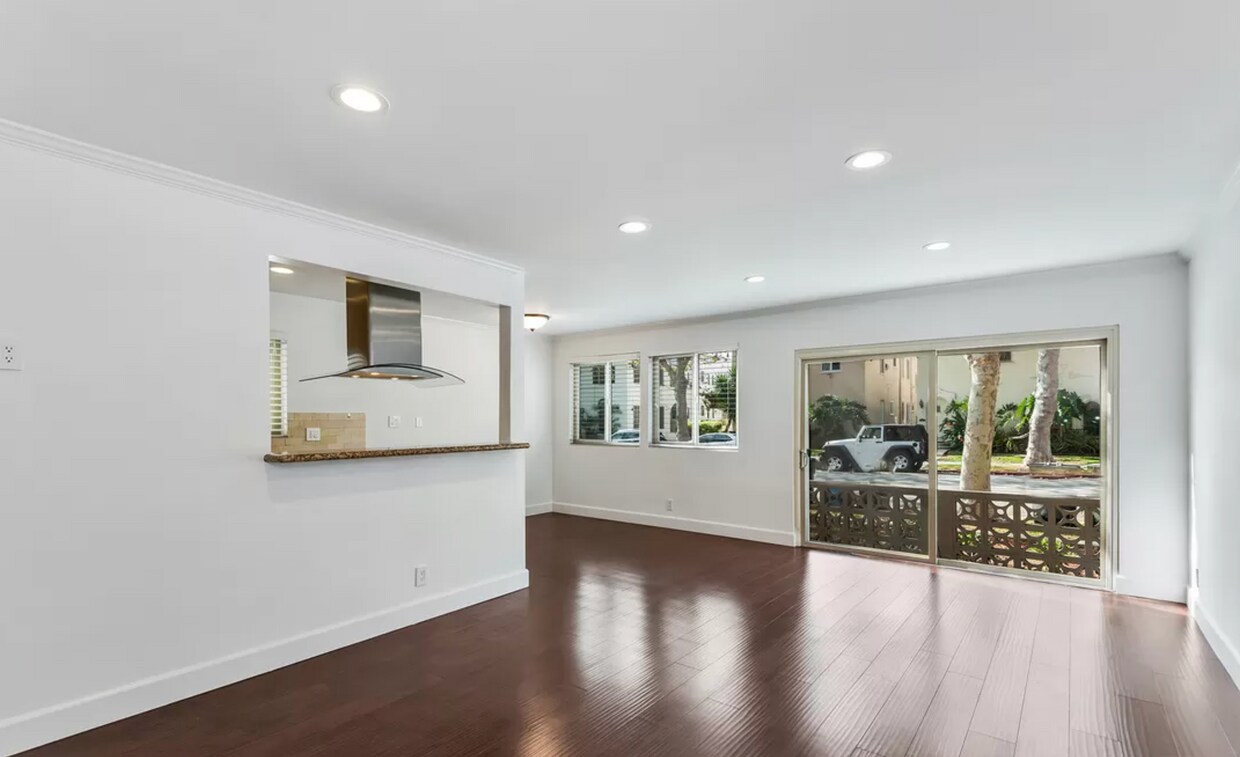 8730 Charleville Blvd Unit 102A, Beverly Hills, CA 90211 Room for