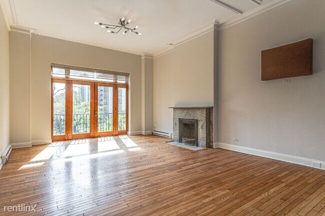 Foto del edificio - 1400 N LaSalle Dr