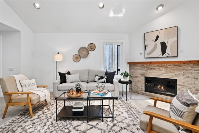 Foto del edificio - 715 Oceanhill Dr