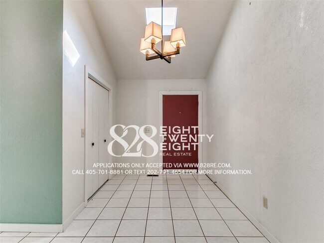 Foto del edificio - Beautiful Mid-Century Modern 3 BD/2 BATH Single Family Home Available Now!