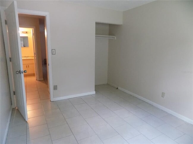 Foto del edificio - 6124 SW 10th Pl