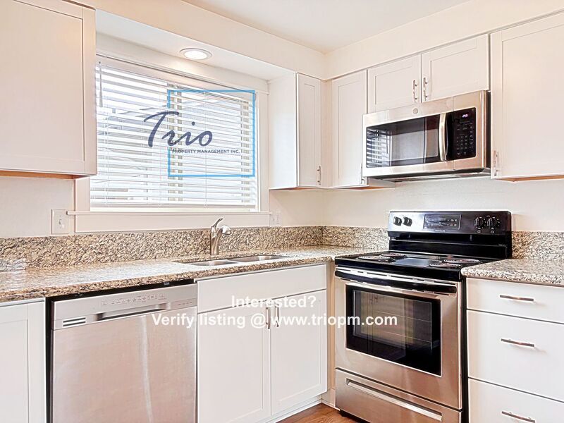 Foto principal - 4210 Sean St
