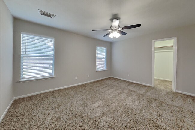 Building Photo - 19110 Hayden Wood Dr