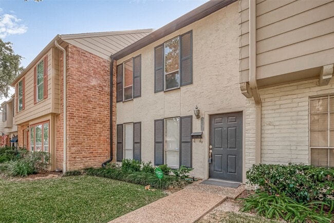 Foto del edificio - 10217 Longmont Dr