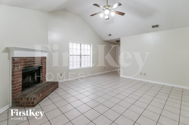 Foto del edificio - 4458 Shadow Creek St