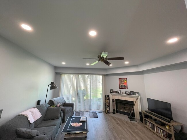 Foto del edificio - 1122 Regency Dr
