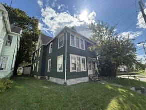 Building Photo - 66 Endicott Ave