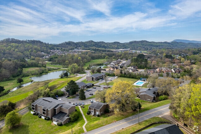 Aerial - The Links Apartments