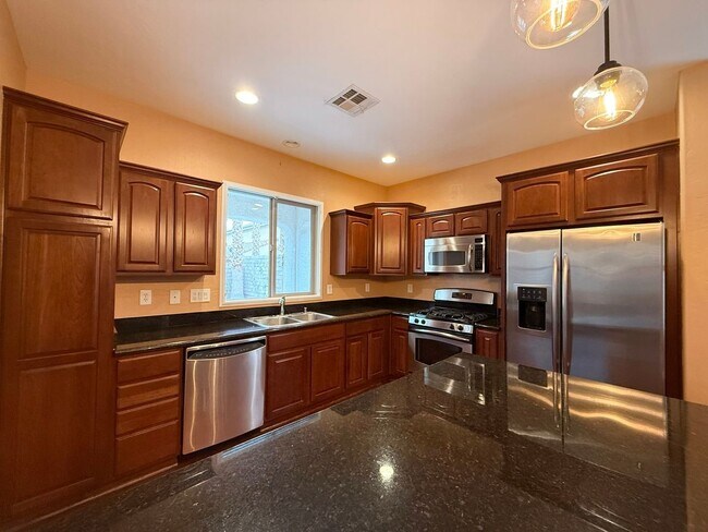 Building Photo - 11833 Bussero Ct