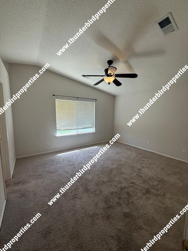 Building Photo - Beautiful 4 bedroom in Ventana Ranch