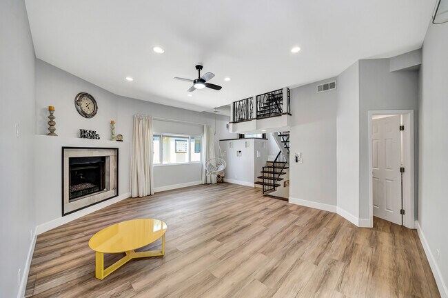 Building Photo - 7650 Topanga Canyon Blvd