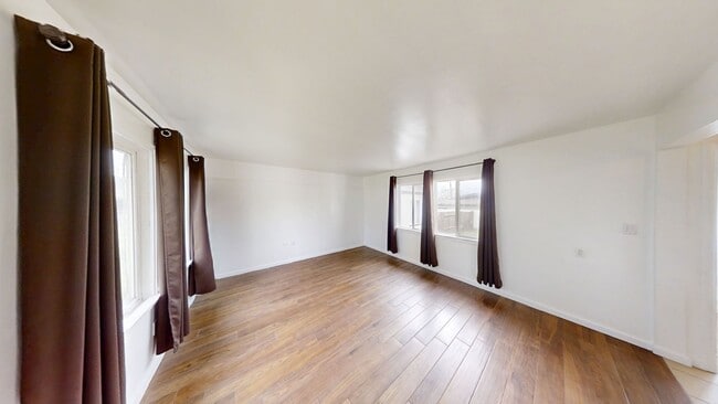 Building Photo - 12174 2nd St