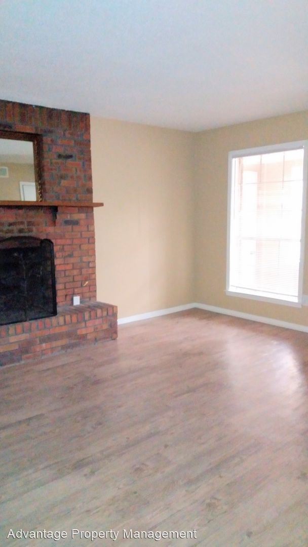 Building Photo - 3 br, 1.5 bath House - 1063 Parkrose Rd.