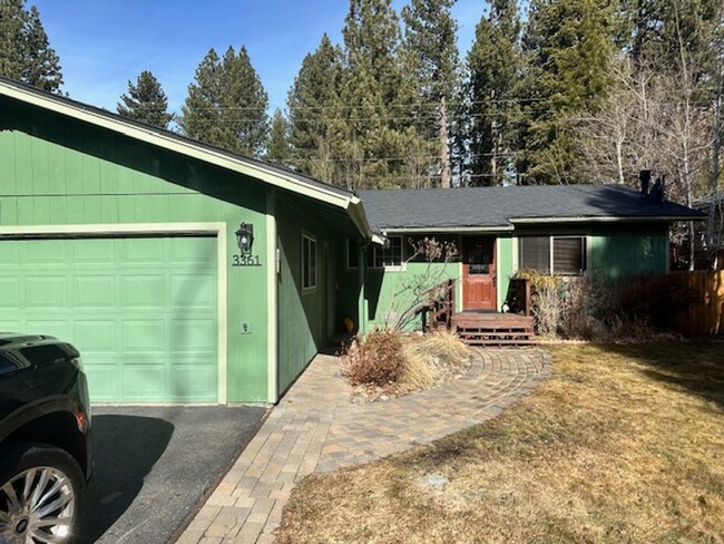 Building Photo - Cozy 2Bc 2Ba home avail. from 1/6/25- 3/30...