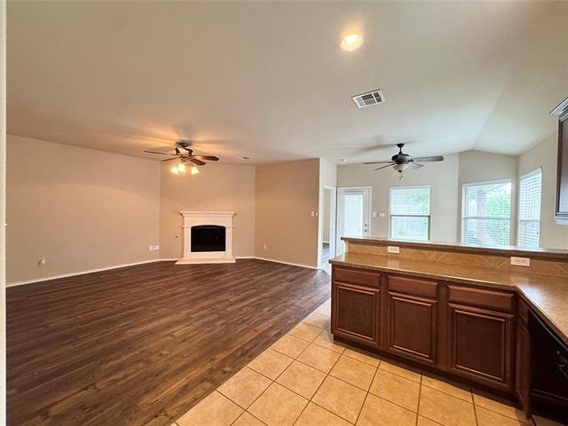 Foto del edificio - 9709 Straightaway Dr