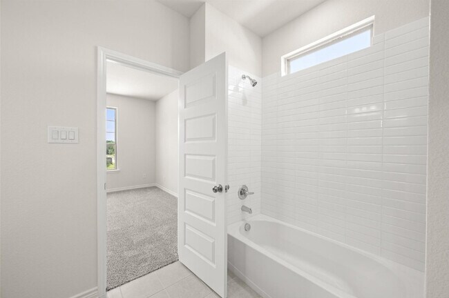 Building Photo - 403 Saddle Ln