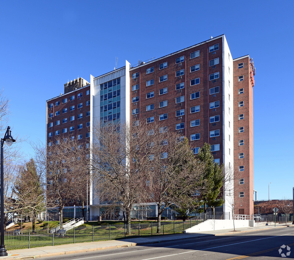 Primary Photo - Valley Apartments