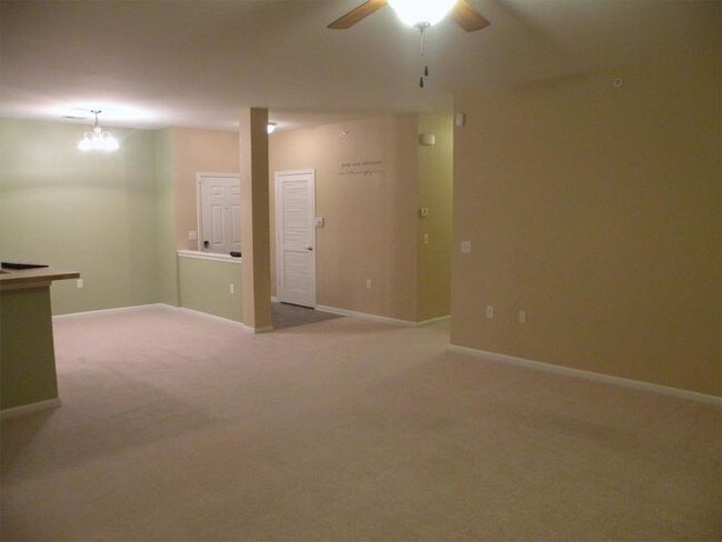 Building Photo - 5329 Warminster Dr