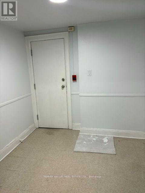 Photo du bâtiment - 1661 Bathurst St