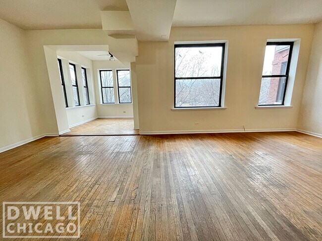 Building Photo - 2323 N Kedzie Blvd