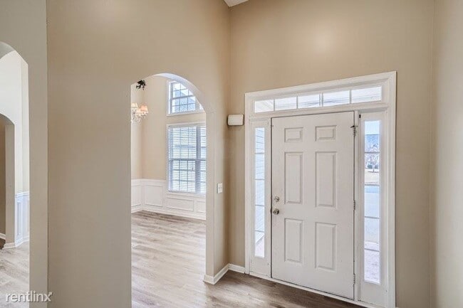 Building Photo - 3 br, 2 bath House - 30 Chesterfield Ct UNIT