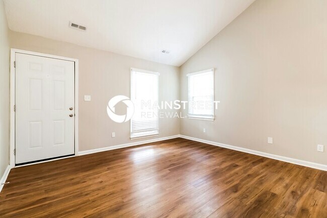 Foto del edificio - 3 Bedroom Pet-Friendly Home in RALEIGH, NC with Main Street Renewal