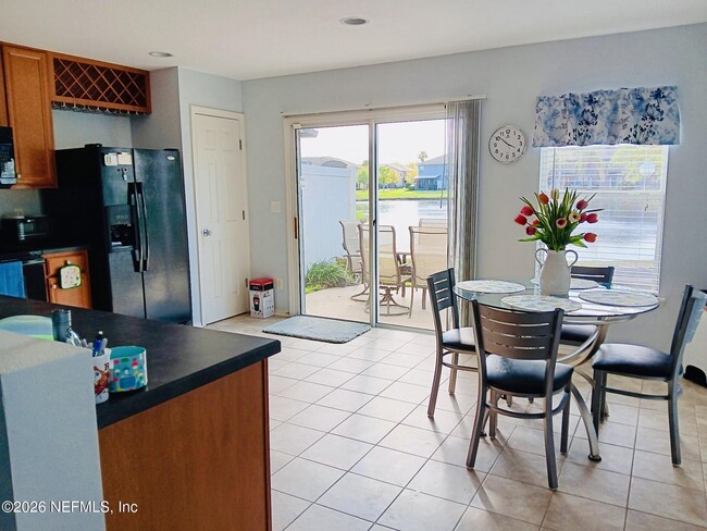Building Photo - 740 Cabernet Pl