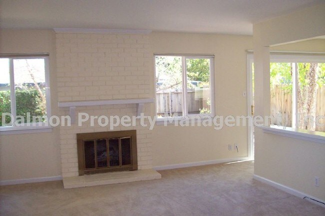 Building Photo - 38 San Ramon Way