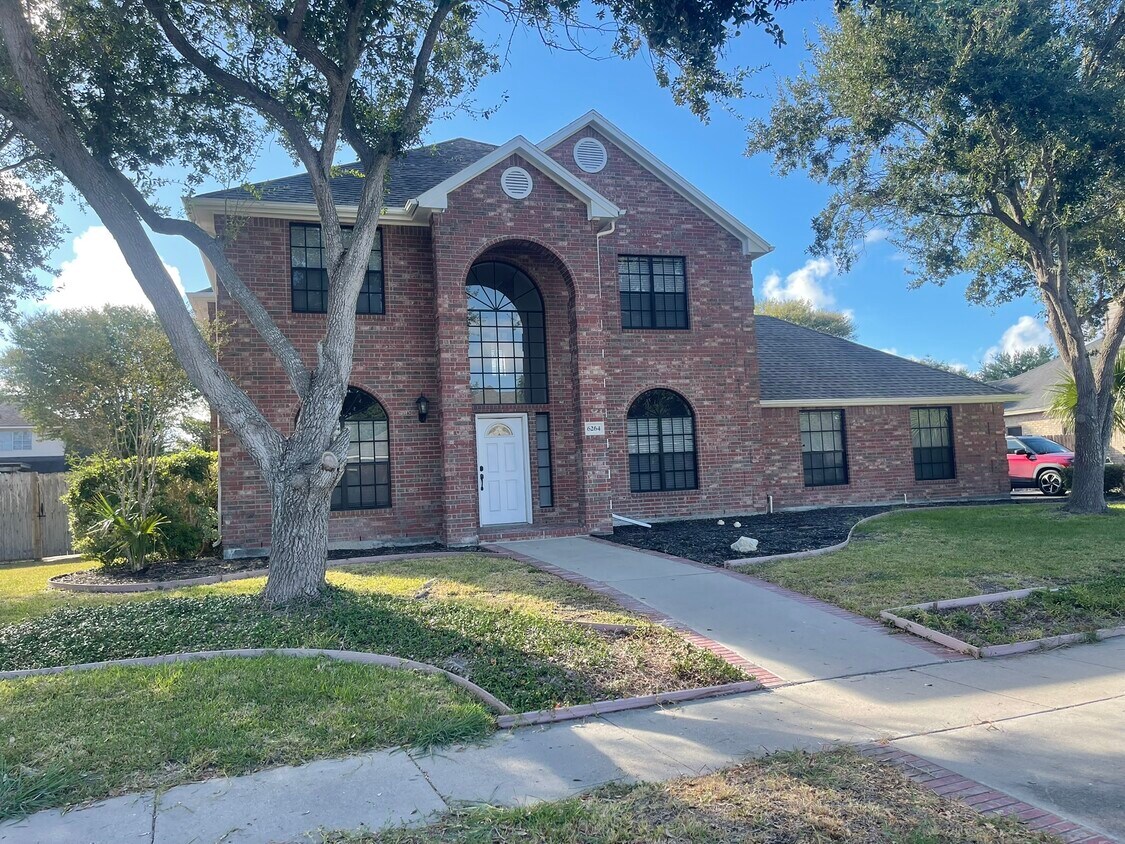 Foto principal - 6264 Lemans Dr