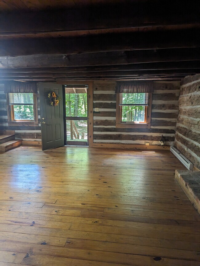 Building Photo - 1103 Glenmary Trail