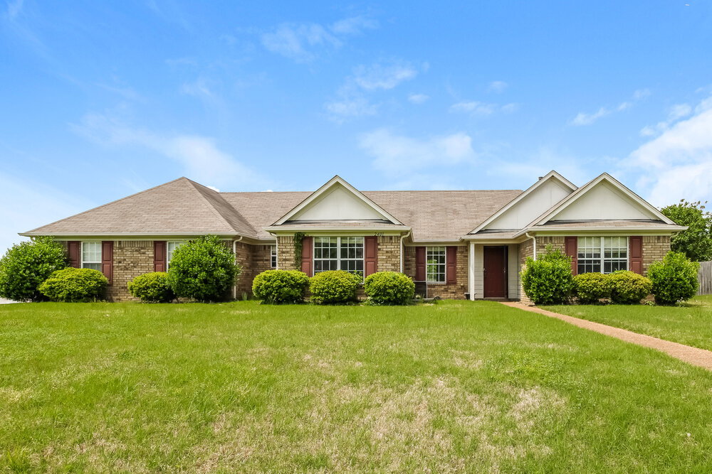 Foto principal - 2401 N Forest Hill Irene Rd