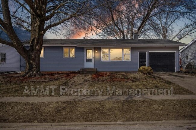 Building Photo - 1330 Brockman Ave