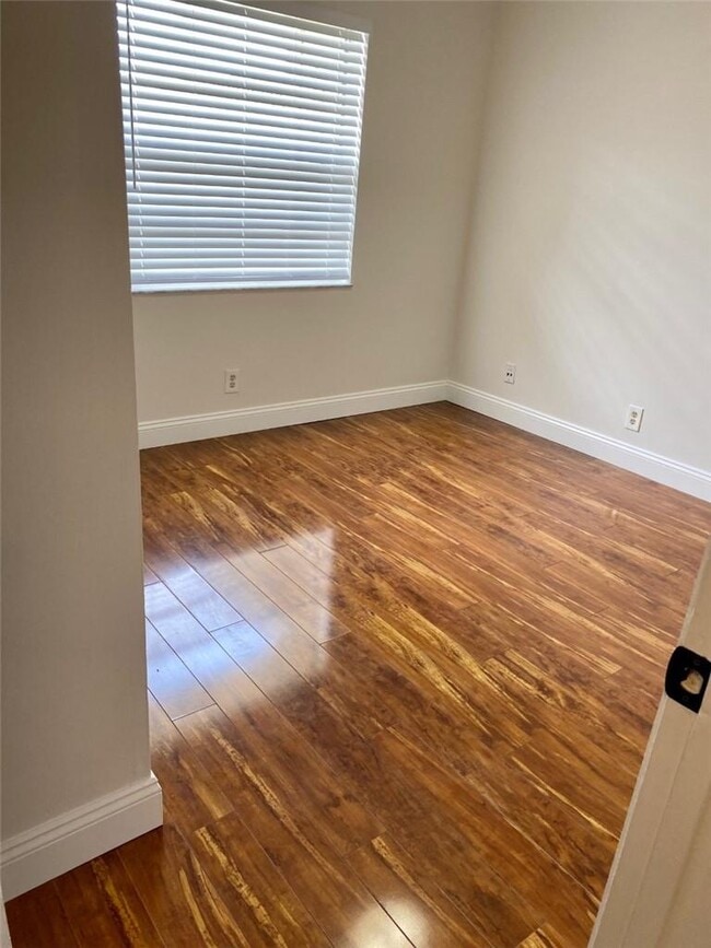 Foto del edificio - 3216 Coral Ridge Dr