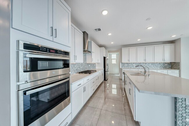 Foto del edificio - 1038 Delbrook Ave