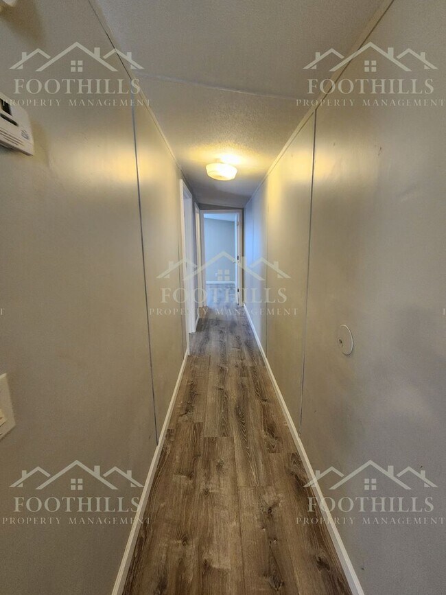 Foto del edificio - 3 Bedroom, 2 Bath Home Near Portman Marina...