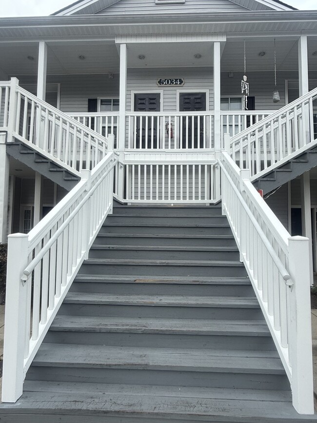 Building Photo - 5034 Belleglen Ct